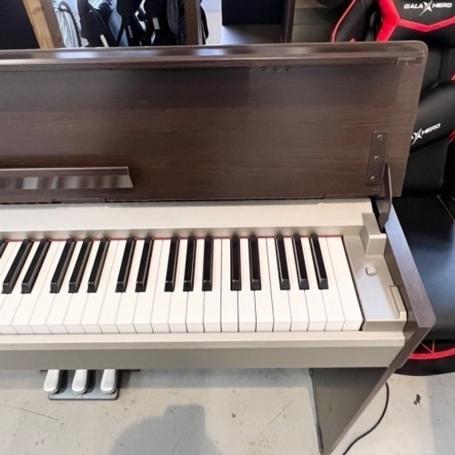 YAMAHA ヤマハ ARIUS 電子ピアノ ダークブラウン系 139×30×78cm