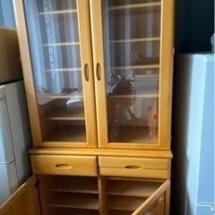 食器棚の画像
