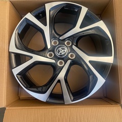 トヨタ　C HR 新車外し　アルミホイール4本セット