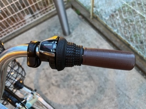 使用10ヶ月未満 自転車 定価3万円位