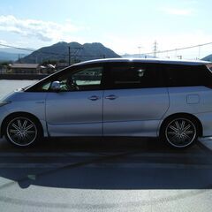故障車 トヨタエスティマハイブリッドAHR20W 2.4G 4WD 2006 7人乗 40万km 検有6.11 故障箇所不明 ジャンク 自走可 部品取か修理選択の画像