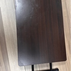 昇降式テーブルの画像