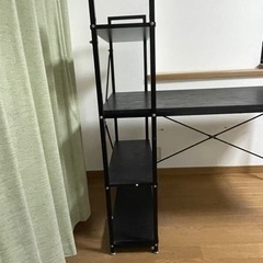 【無料で差し上げます】棚付きデスクの画像