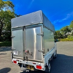福岡県発！企業のチャーター便、緊急便対応　『あなたの荷物を運びたい』短距離はもちろん長距離大歓迎！ − 福岡県