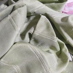 カーテン　黄緑　100×178 ２枚セットの画像