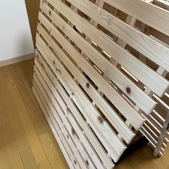 二つ折りタイプすのこベッドの画像