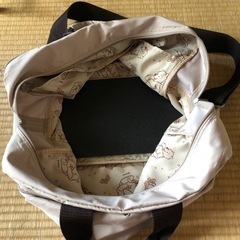 くまのプーさんボストンバック　ショルダー　旅行カバン　の画像
