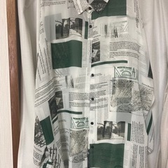 透け感のあるシャツ