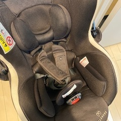 エールべべ　クルット3i チャイルドシートの画像