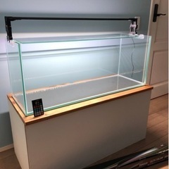 90cm水槽+LEDライトセット（取引中）