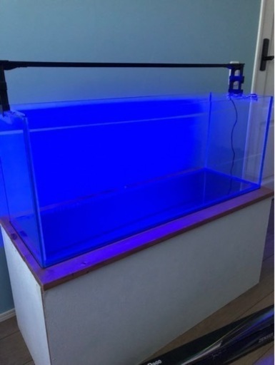 90cm水槽+LEDライトセット（取引中）
