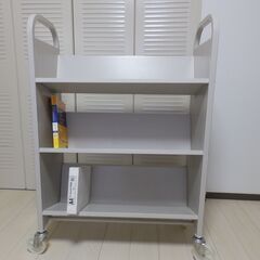 ブックトラックワゴン　　コクヨ KOKUYO BL-7864N　裏の１段目に凹みありの画像