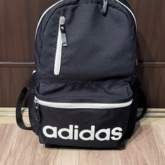 アディダス　リュックサック