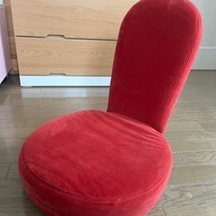 座椅子　色が可愛い（えんじ色）使用少ない
