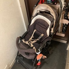取引完了　コンビ　めちゃカル　ベビーカー
