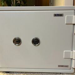 【最終　価格見直し】美品「ダブルシリンダー耐火金庫（30分耐火）