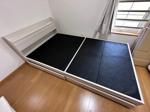 セミダブルベッド　マットレス付　引出し付き　状態良