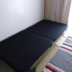 引っ越しに伴いシングルのパイプベッド差し上げます