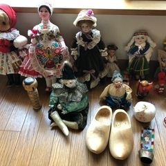 世界各国からの人形の画像