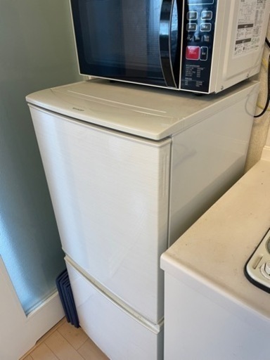 SHARP 冷蔵庫　両開き　30日までのお渡しできる方