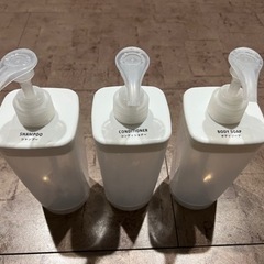 ハンガー&シャンプーボトル　他