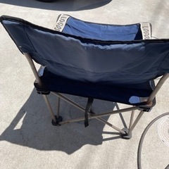 キャンプ イスの画像