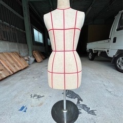 トルソー　マネキン　レディース　女性　アパレル　古着　服