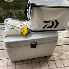 クーラーボックス&バッカン難あり、バケツ