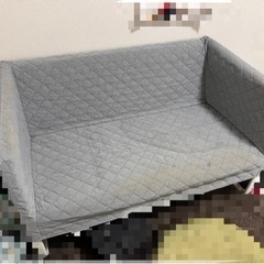 2ドア冷蔵庫　2人掛けソファーセットの画像