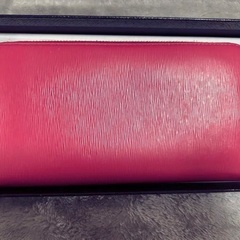 美品 PRADA 長財布ラウンドファスナーの画像