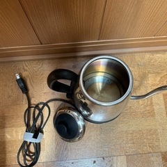 電気ケトルの画像
