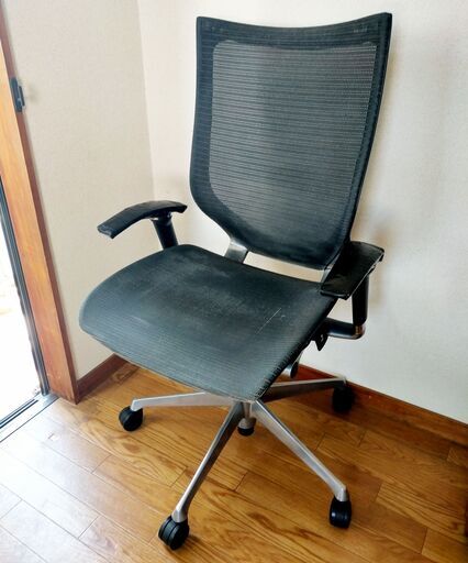 【少々難あり】オカムラ Baron バロン オフィスチェア