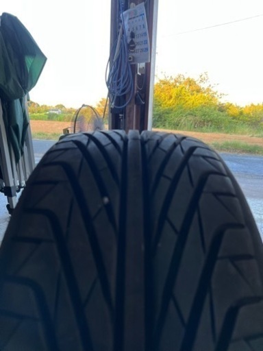 215 35 18 トライアングル