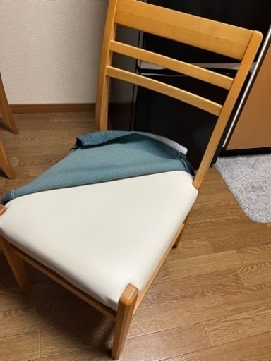 【値引き】4人掛けダイニングテーブルセット　ニトリ