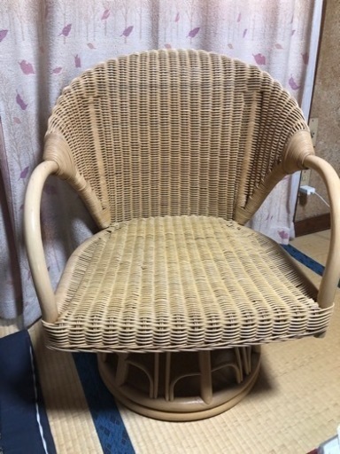 籐のリラックス椅子
