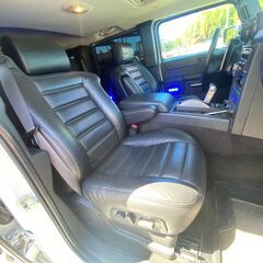 自社ローンあり！ガソリン100リットルプレゼン✨HUMMER✨装備充実！社外４本出しマフラー✨ハマーH2☆4WD ラグジュアリーP☆6000cc☆6人乗り☆の画像