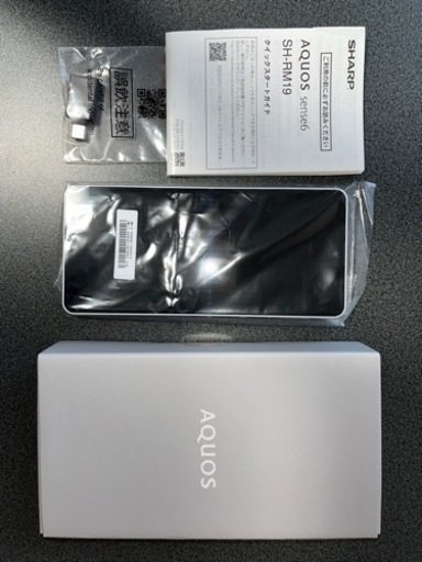 ☆新品同様品☆ SHARP AQUOS sense6s SH-RM19 ROM 64GB/RAM 4GB シルバー SIMフリー☆