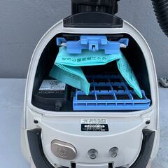 ★動作〇★ 掃除機 日立 CV-PU300 2012年製 吸込仕事率550W 重さ5.5kg 紙パック式の画像