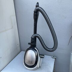 ★動作〇★ 掃除機 日立 CV-PU300 2012年製 吸込仕事率550W 重さ5.5kg 紙パック式の画像