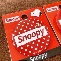 PEANUTS SNOOPY スヌーピー 缶バッジの画像