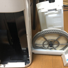 加湿空気清浄機 KI-HS50 SHARPの画像