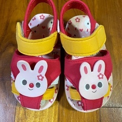 キッズ　サンダル　13〜14cmぐらい
