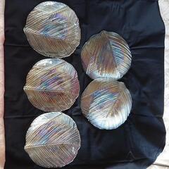 リーフ型のクリアシルバープレート