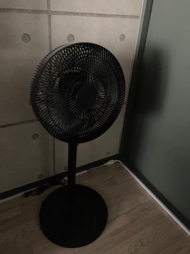 扇風機　ブラック　おしゃれ