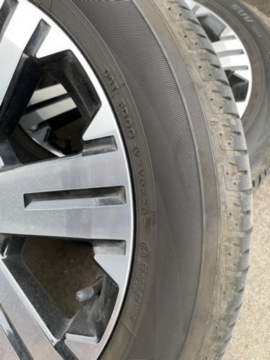 デリカ　225/55R/18 4本　国産サマータイヤ