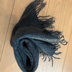 短いマフラー　メンズの画像