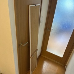 壁掛けミラーの画像