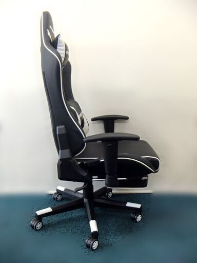 【自社配送は札幌市内限定】GTRacing ゲーミングチェア GT909 ブラック×ホワイト 幅67×奥行51cm 中古【USED】 自社配送は札幌市内限定】GTRacing ゲーミングチェア GT909