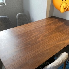 【あげます】ダイニングテーブル　イス4脚セットの画像