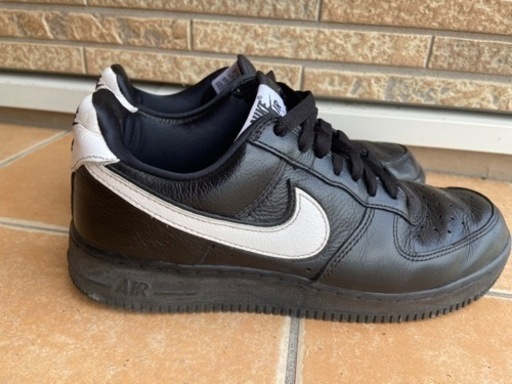 ナイキ エアフォース1 ロー QS ブラック ホワイト